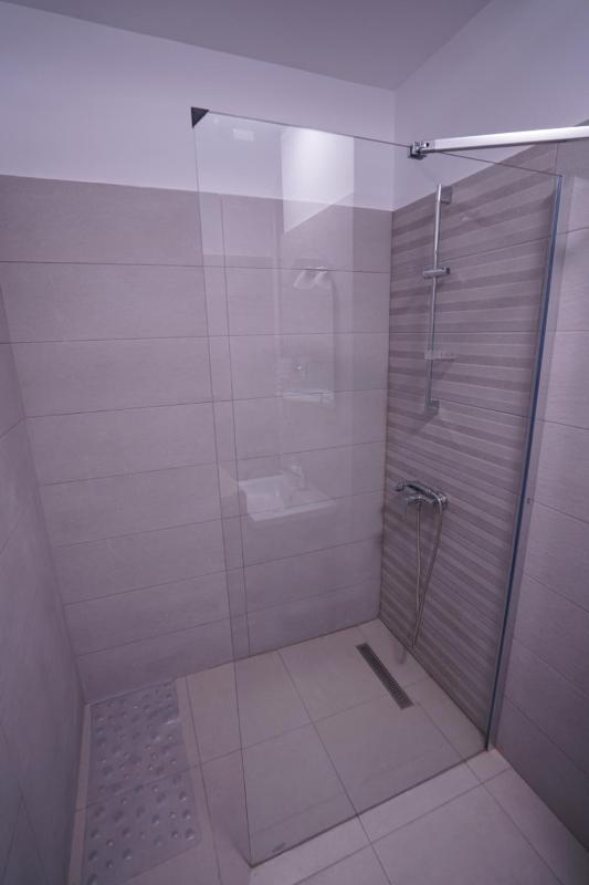 Luxury 1br Near Hanul Drumetului * 布加勒斯特