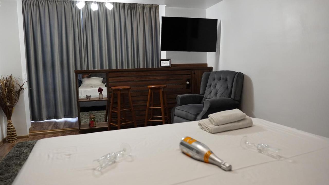 Luxury 1br Near Hanul Drumetului 公寓 *